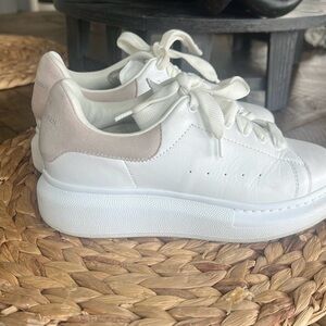 White and Cream Women's Sneakers